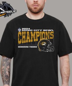 Missouri Tigers 2024 2024 Music City Bowl Champions Vintage Style Helmet Unisex T-Shirt