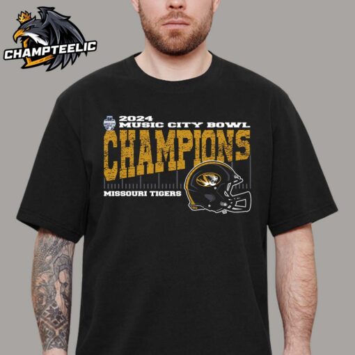 Missouri Tigers 2024 2024 Music City Bowl Champions Vintage Style Helmet Unisex T-Shirt