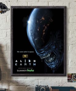 Alien Earth New Poster We Were Safer In Space Home Decor Poster Canvas