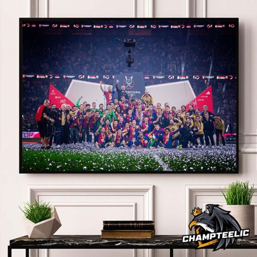 FC Barcelona Supercopa D’Espanya 2025 Spanish Super Cup Champions Team Photo Home Decor Poster Canvas